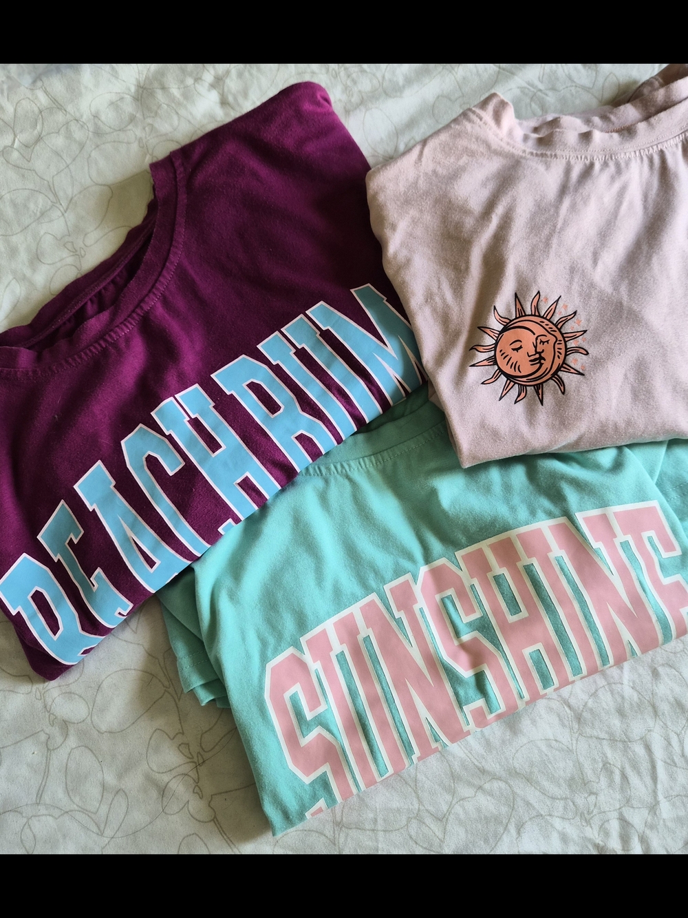Women's M Oversized Graphic Tee - "Beachbum", " Sunshine" & "Sun/moon"